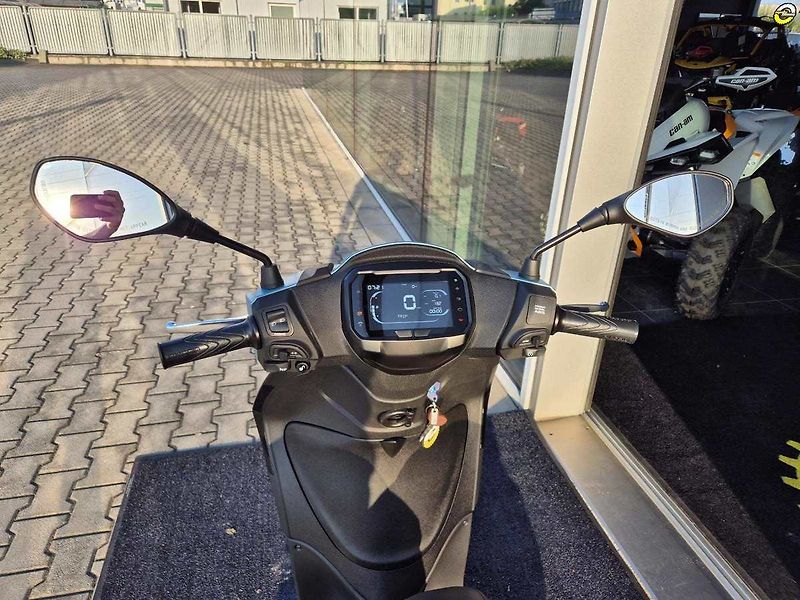 Piaggio Liberty 125 iGET (2026) Liberty 125 S E5+ - fotka 39 z 39