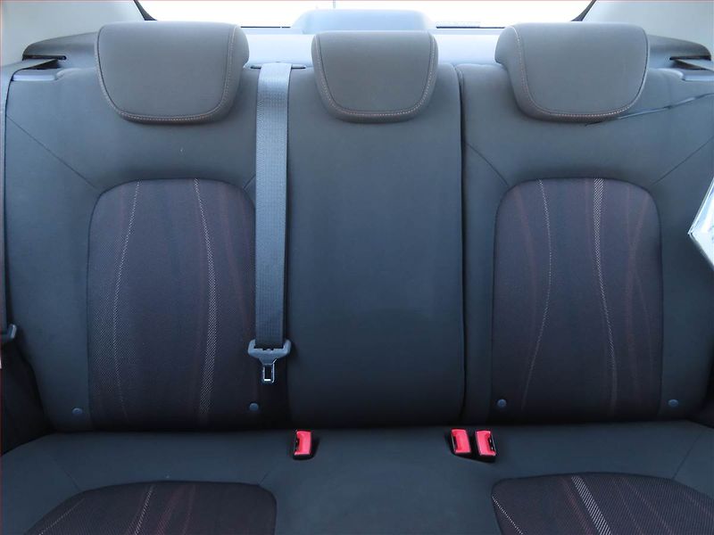 Chevrolet Aveo (2012) 1.4 i 16V, Tažné, levný provoz - fotka 10 z 18