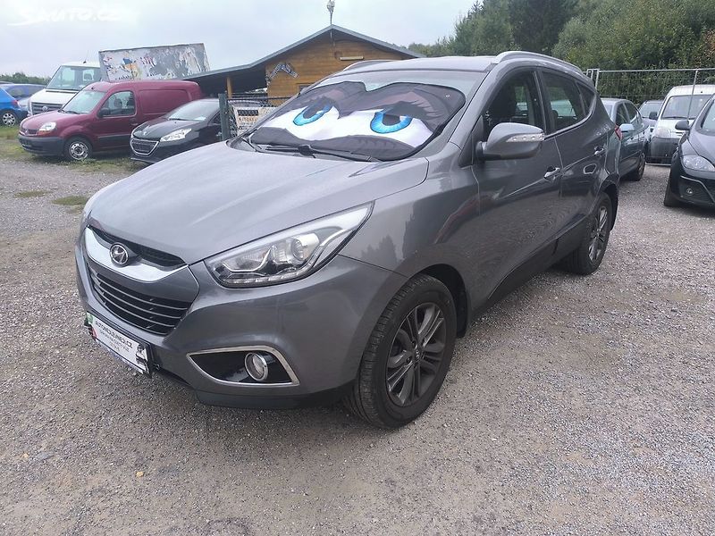 Hyundai ix35 2.0D4X4,70KM,MAX VÝBAVA,KRÁSNÝ - fotka 3 z 31