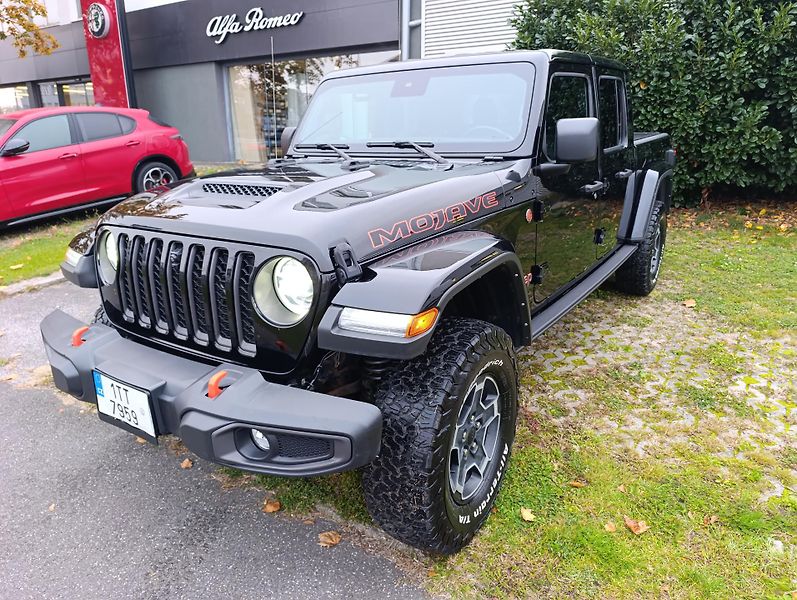 Jeep Gladiator (2021) Mojave 3,6 V6 - fotka 2 z 26