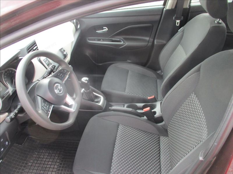 Nissan Micra 1,0 i, aut. klima, - fotka 13 z 26