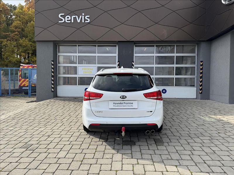 Kia Ceed 1,6 CRDi GT-Line - fotka 16 z 16
