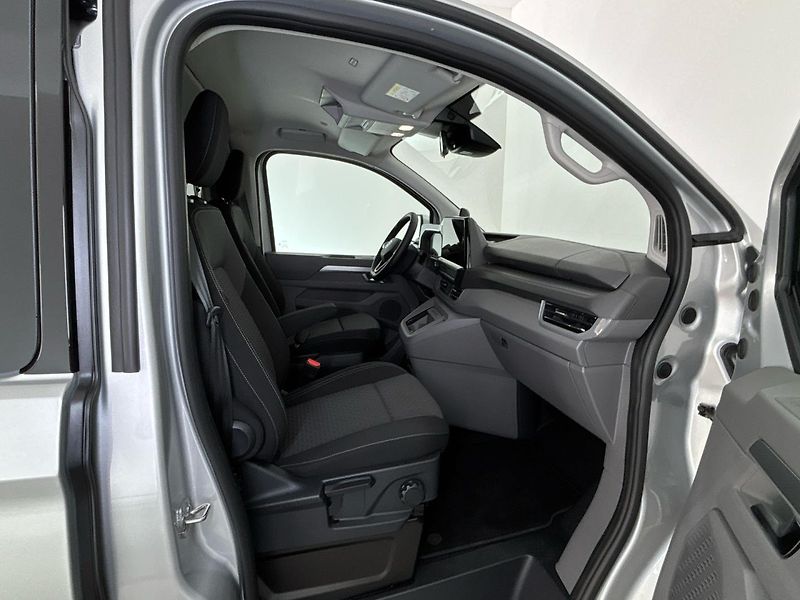 Volkswagen Caravelle Kombi - fotka 9 z 28