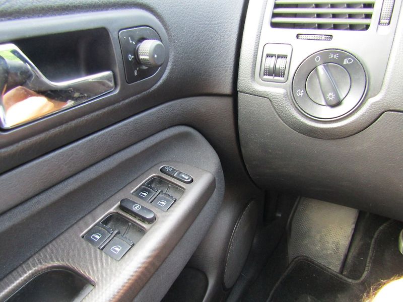 Volkswagen Bora (2000) 1.9 TDI 66kW  BEZ KOROZE - fotka 28 z 33
