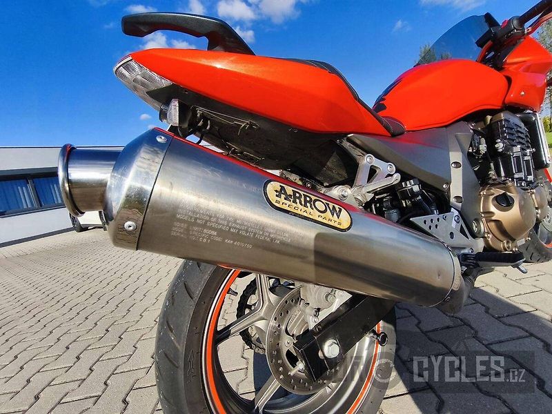 Kawasaki Z 750 S (2006) - fotka 11 z 11