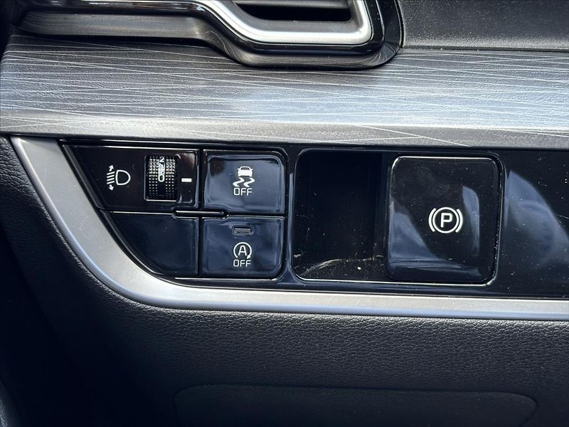 Kia Sportage 1,6 TGDi Exclusive NAVI ZÁRUKA - fotka 31 z 40