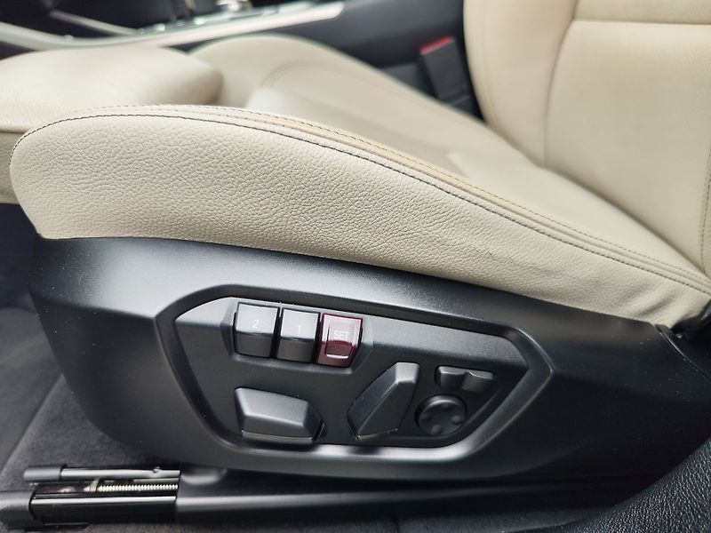 BMW X4 30d/190kW xDrive M-Paket AT - fotka 34 z 35