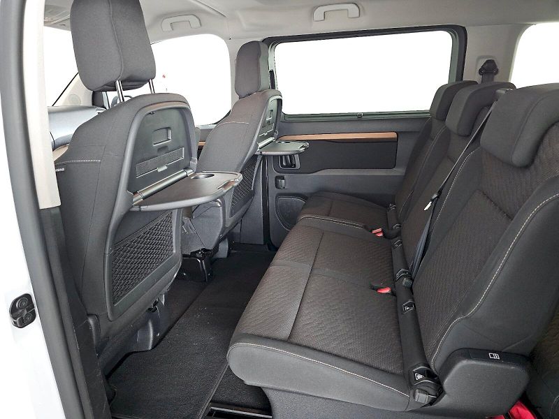 Toyota ProAce Verso (2024) 2.0D 106kW FAMILY COMFORT NAVI - fotka 7 z 33