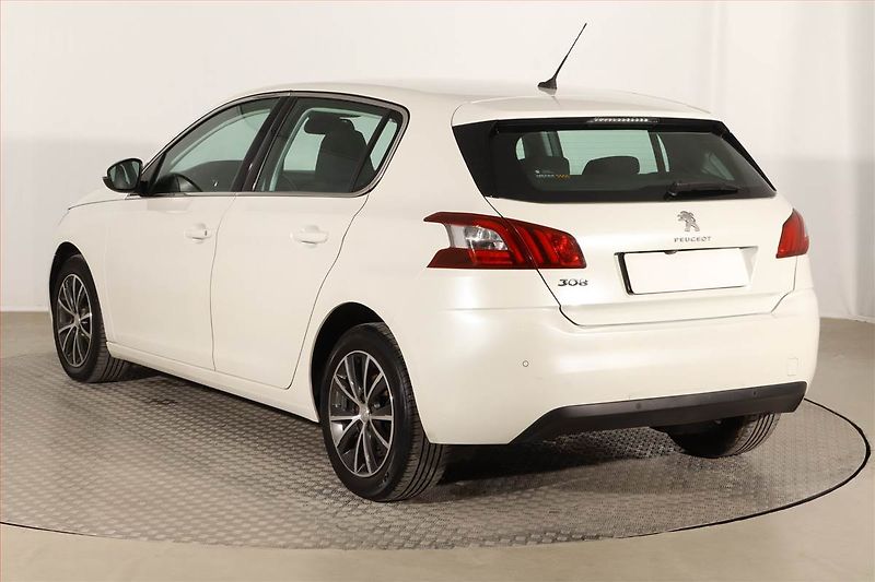 Peugeot 308 (2017) 1.6 BlueHDi, Serv.kniha, Navi - fotka 4 z 26