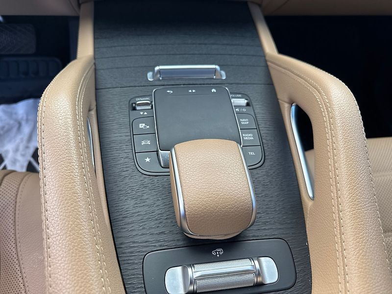 Mercedes-Benz GLE AMG paket 350de 4MATIC - fotka 16 z 23