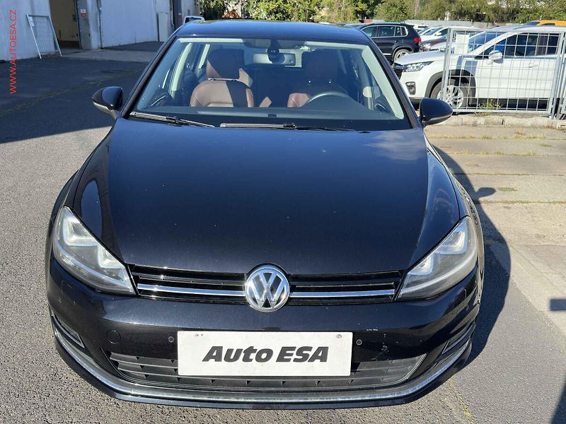 Volkswagen Golf (2013) 1.4 TSi VII, Highline, bixen - fotka 2 z 21