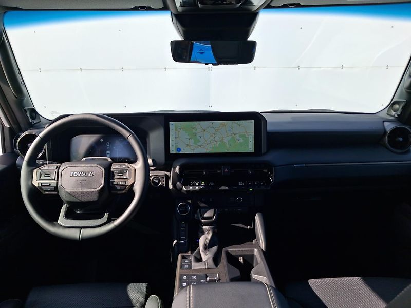Toyota Land Cruiser 2.8 D-4D 6AT Executive MHEV AW - fotka 5 z 29