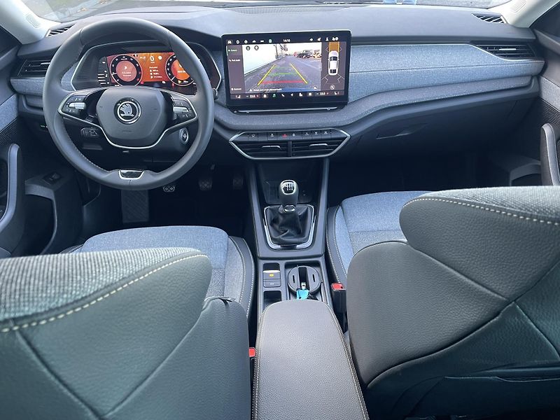 Škoda Octavia 1.5TSi Top Selection - fotka 14 z 26