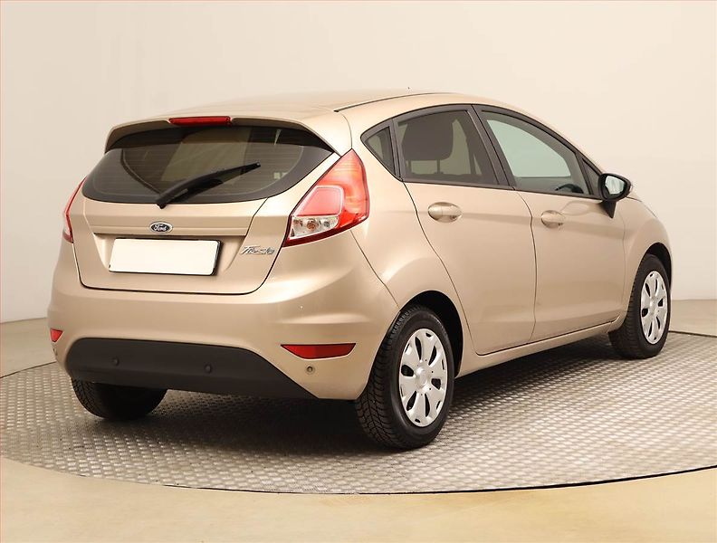 Ford Fiesta (2016) 1.5 TDCi, v dobrém stavu - fotka 5 z 16
