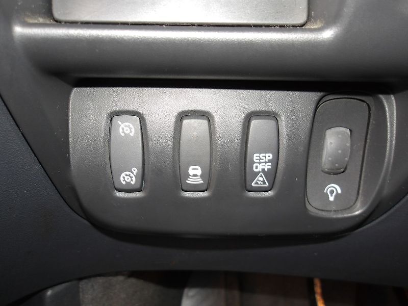 Renault Espace 2,0DCi 110kW 2 x ALU KOLA - fotka 25 z 36