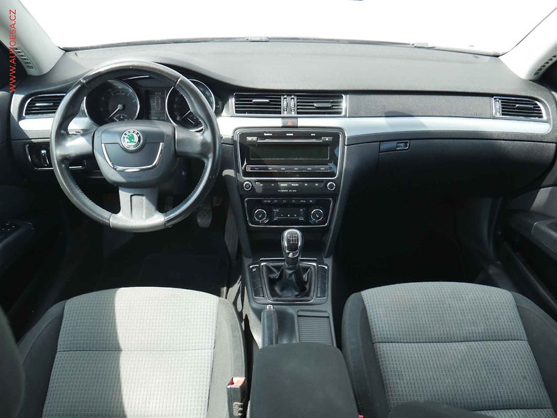 Škoda Superb (2009) 1.4TSi, Ambition - fotka 8 z 12