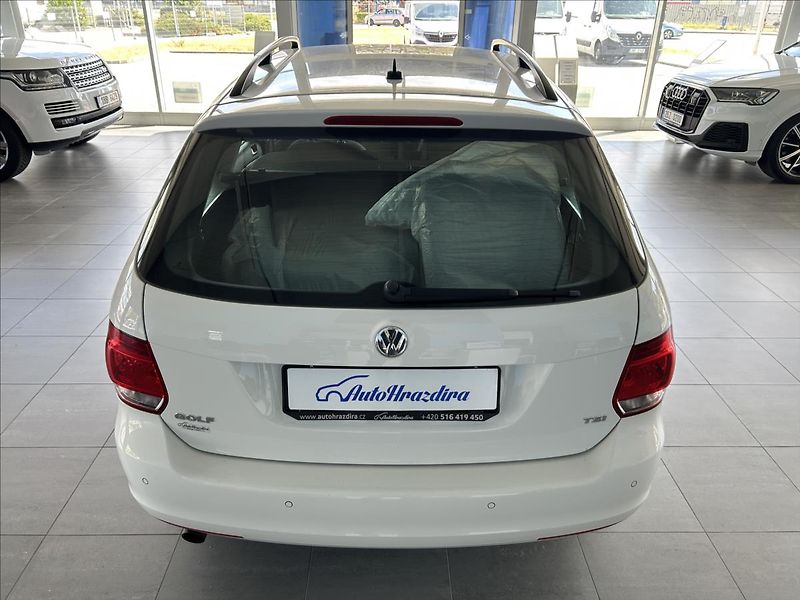 Volkswagen Golf 1,2   TSI 77kW,SERVISKA - fotka 5 z 20