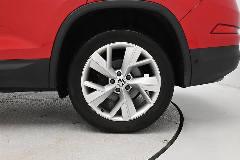 Škoda Kodiaq 2,0 TDI 147 KW DSG 4X4 TAŽNÉ Z - fotka 32 z 32