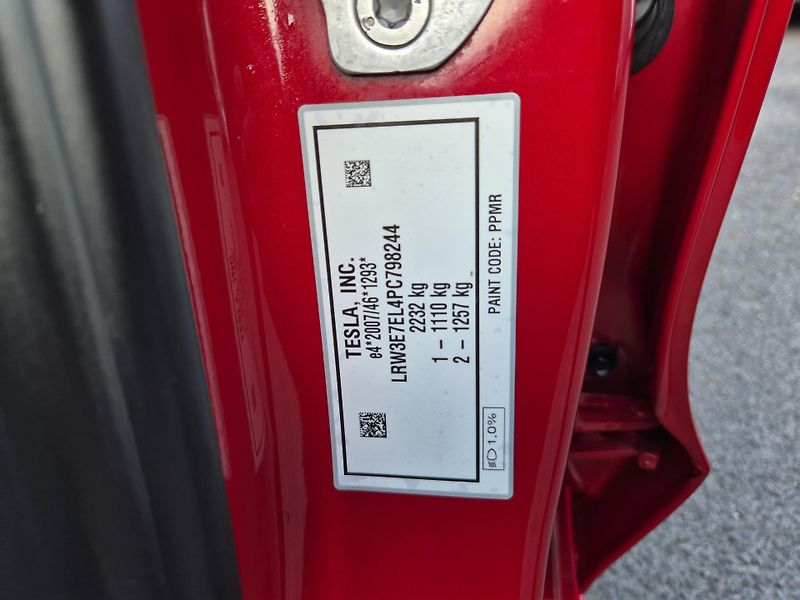 Tesla Model 3 PERFORMANCE 393kw SOH 95,1% - fotka 44 z 45