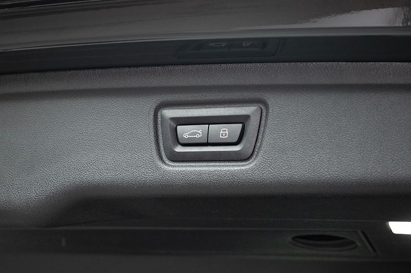 BMW Řada 3 320d xD ///M*ZÁRUKA*DPH*ČR 1.M - fotka 40 z 42