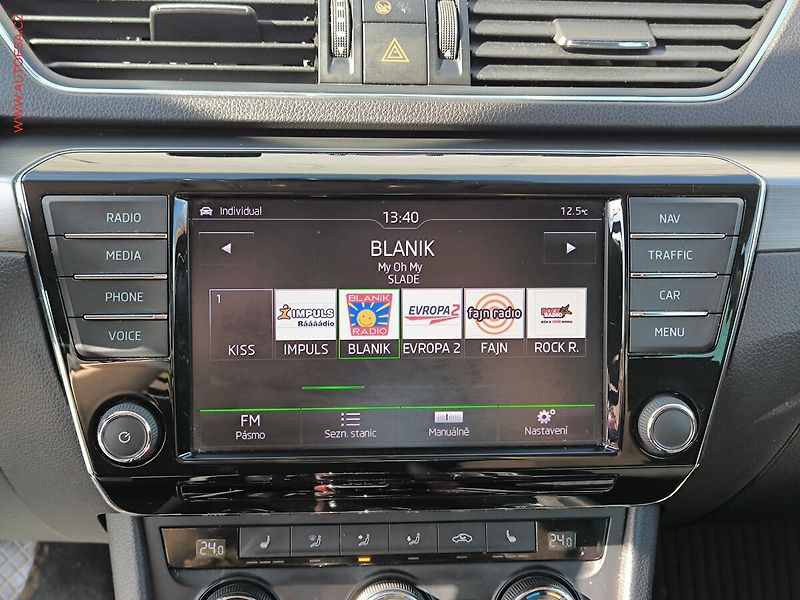 Škoda Superb (2015) 2.0 TDi, Style - fotka 14 z 17