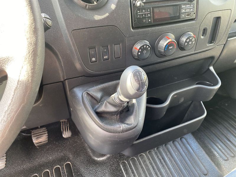 Renault Master (2016) 2.3 TDI - fotka 14 z 19