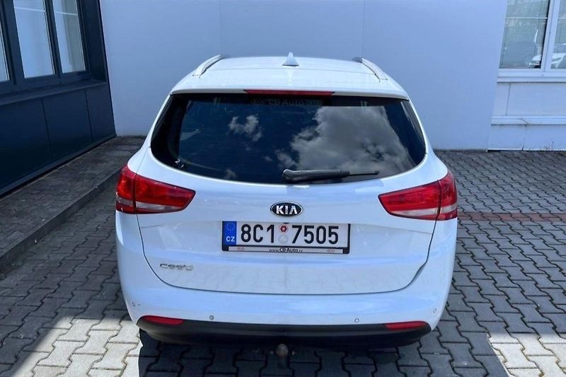 Kia Ceed Sportswagon Cool 1.6 GDI - fotka 7 z 16
