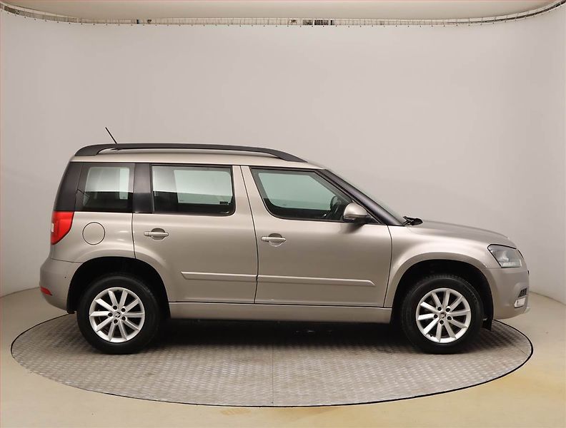 Škoda Yeti (2017) Style 1.4 TSI, ČR,1.maj - fotka 6 z 20