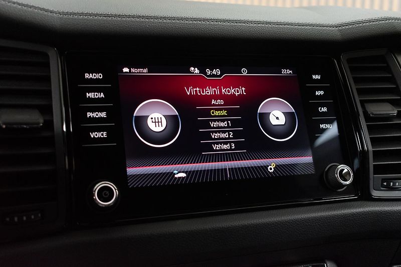 Škoda Kodiaq 1.5 TSI SPORTLINE*DPH*ČR 1.MAJ - fotka 35 z 45