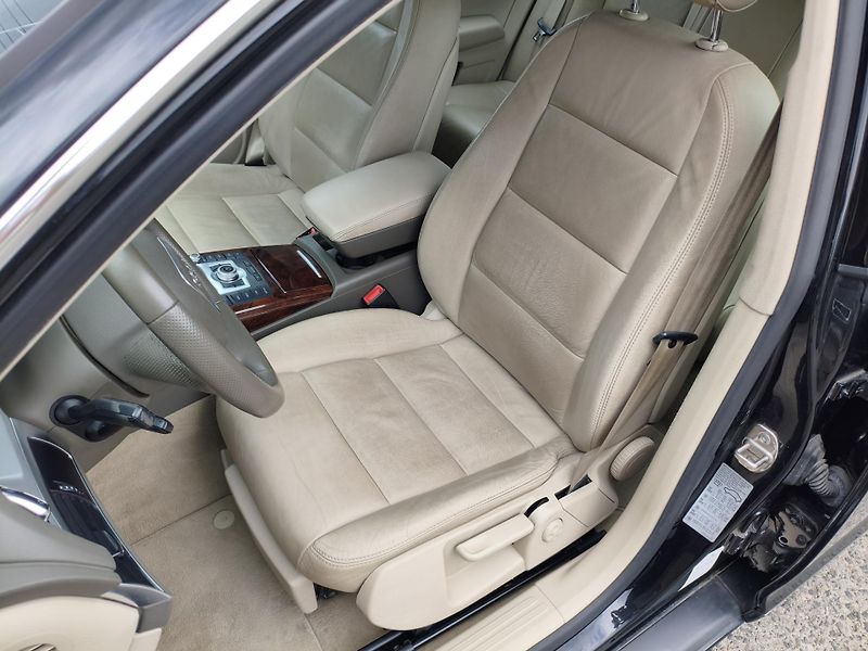 Audi A6 (2009) 3,0 TDI Quattro Avant 176Kw - fotka 13 z 33