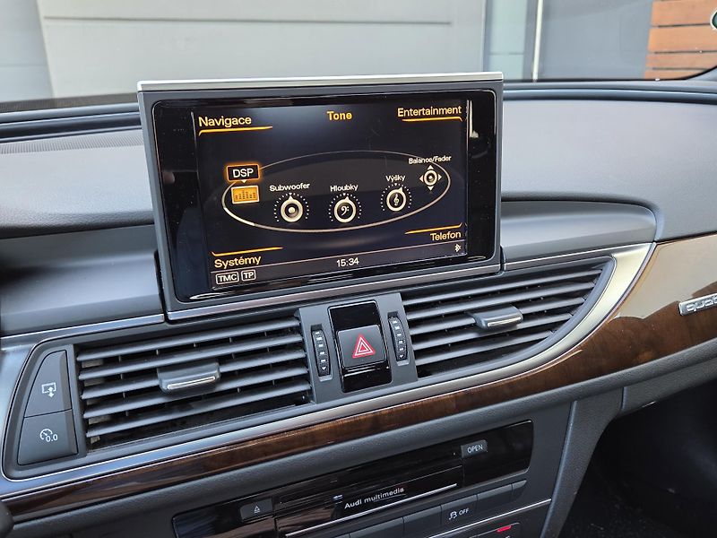 Audi A6 Avant 3,0TDi Quattro S-Line 2maj HUD - fotka 33 z 41