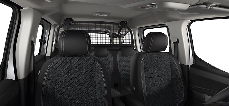 Peugeot Rifter (2026) LONG ALLURE BlueHDi 130 EAT8 - fotka 6 z 8