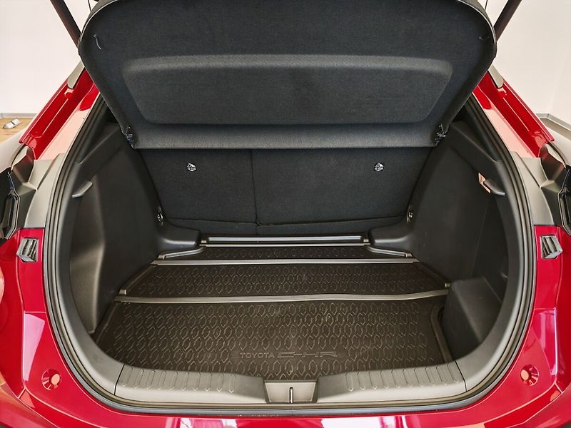 Toyota C-HR 2.0 Hybrid 4x2 Executive - fotka 12 z 46