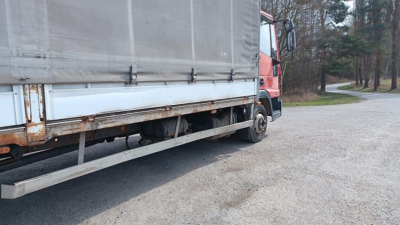 Iveco Eurocargo ML75E15 valník, plachta + čelo - fotka 12 z 17