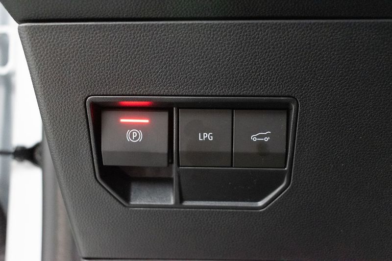 Dacia Bigster JOURNEY 1.2 TCe HYBRID-G 140 - fotka 16 z 48