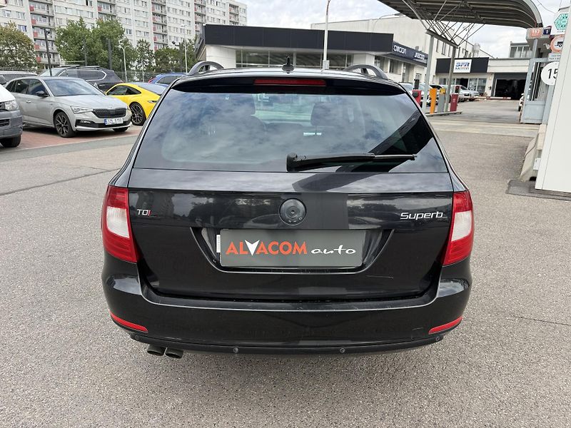 Škoda Superb 2.0 TDi 103kw  - fotka 7 z 29