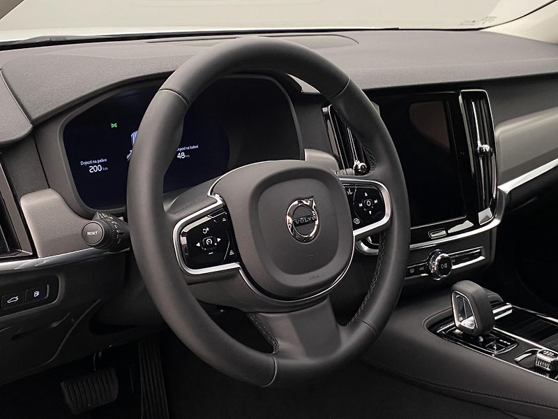 Volvo V90 T6 AWD RECHARGE DARK PLUS - fotka 19 z 60