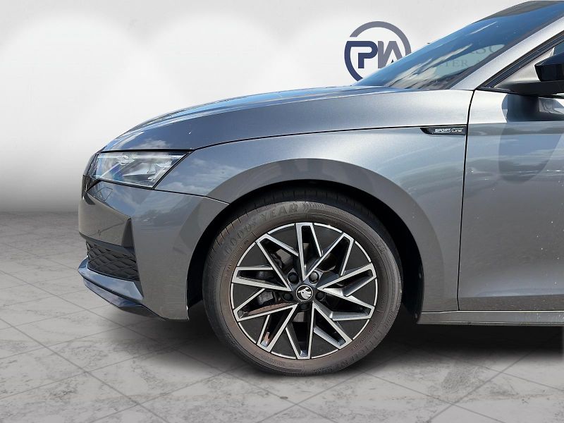 Škoda Octavia 1.5TSi 110kW Sportline - fotka 14 z 21