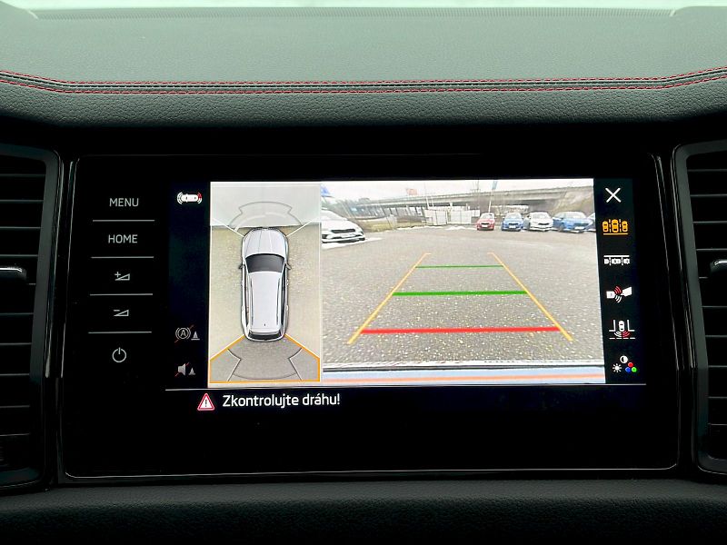 Škoda Kodiaq (2022) 4x4 DSG 2.0 TSI / 180 kW / RS - fotka 31 z 36