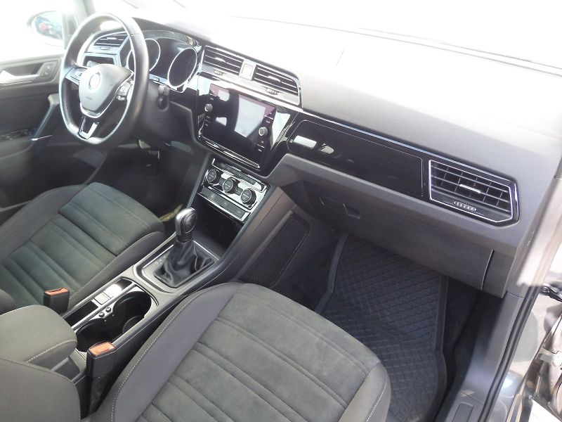 Volkswagen Touran (2019) Maraton Edition 1,5 TSI 110kW - fotka 8 z 27