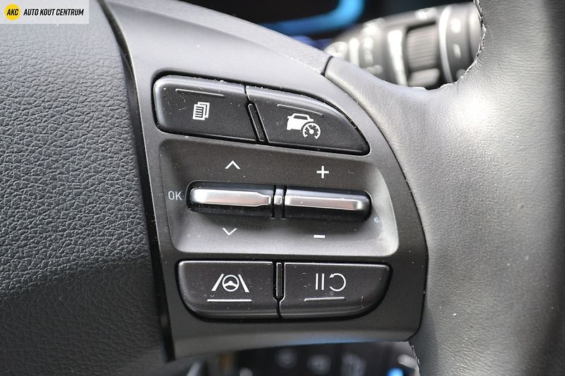 Hyundai i30 WG 1,5I MT SMART FAMILY NAVI - fotka 30 z 45