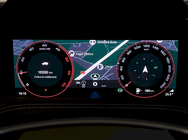Škoda Superb (2026) SPORTLINE 2.0TDI 142kW 4x4 DSG - fotka 21 z 42