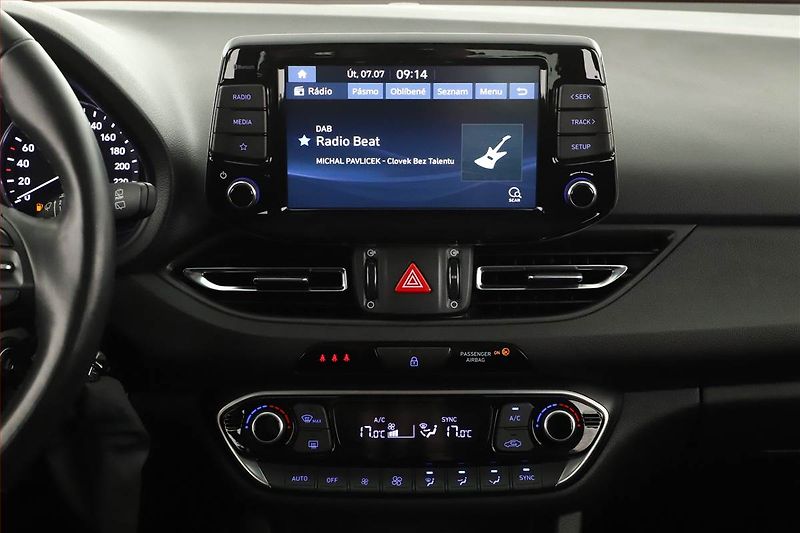 Hyundai i30 (2020) 1.5 DPI, ČR,1.maj, Serv.kniha - fotka 10 z 15