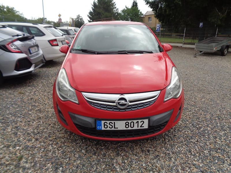 Opel Corsa 1,2 - fotka 2 z 18