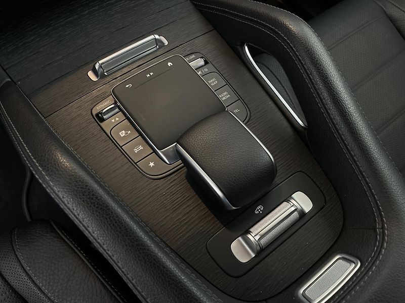 Mercedes-Benz GLE 450d 4Matic AMG - fotka 35 z 36