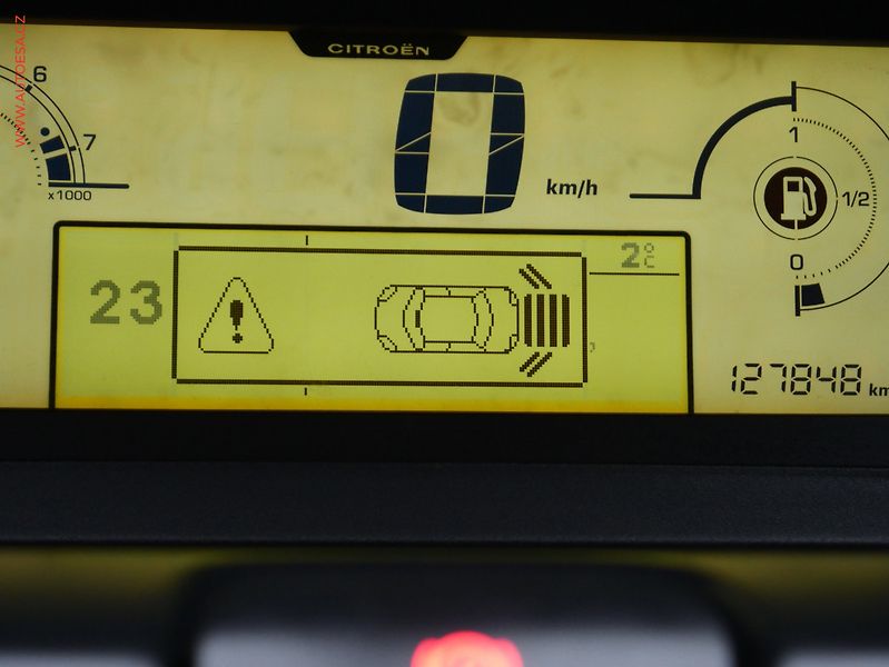 Citroën C4 Picasso (2013) 1.6 VTi, ČR, AC, tempo, +ALU - fotka 14 z 18