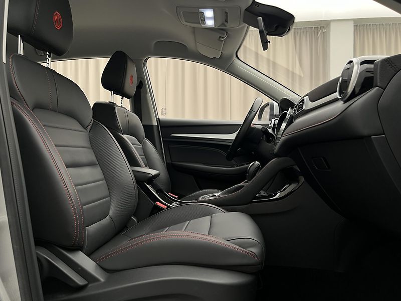 MG ZS 1.0T EXCLUSIVE AUT CZ  - fotka 16 z 37