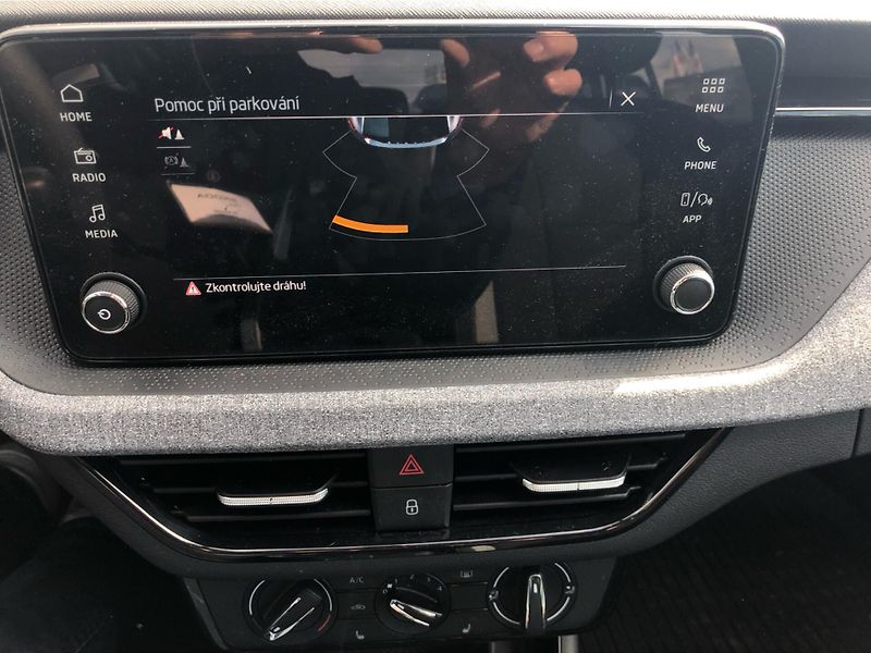 Škoda Scala 1.0 TSi SELECTION - fotka 20 z 27