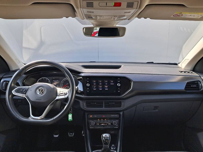 Volkswagen Ostatní (2020) VW T-CROSS LIFE 1.0 TSI / 85 k - fotka 7 z 27