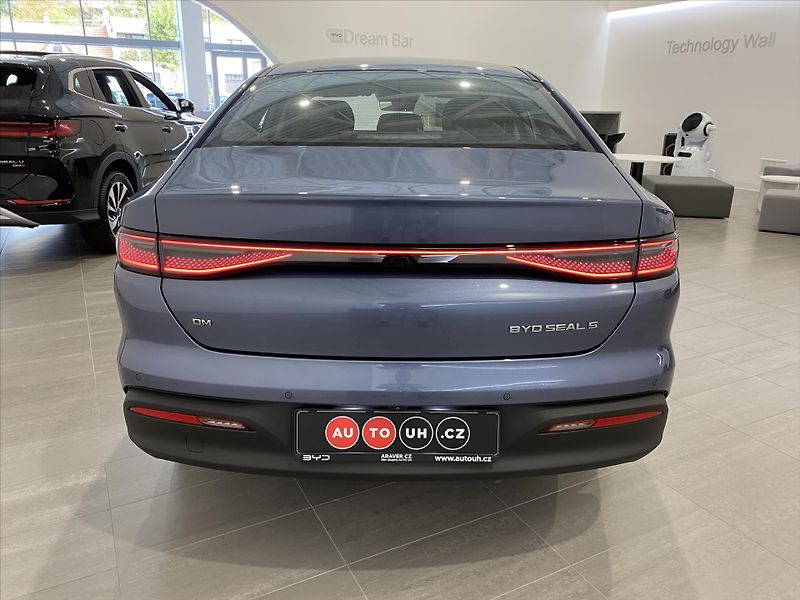 BYD Seal 5 DM-i (2025) 156 Kw Comfort - fotka 5 z 9